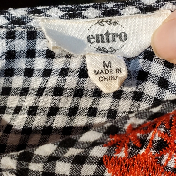 Entro boutique brand women's rayon blouse flowy gingham embroidered sz medium - Picture 4 of 6